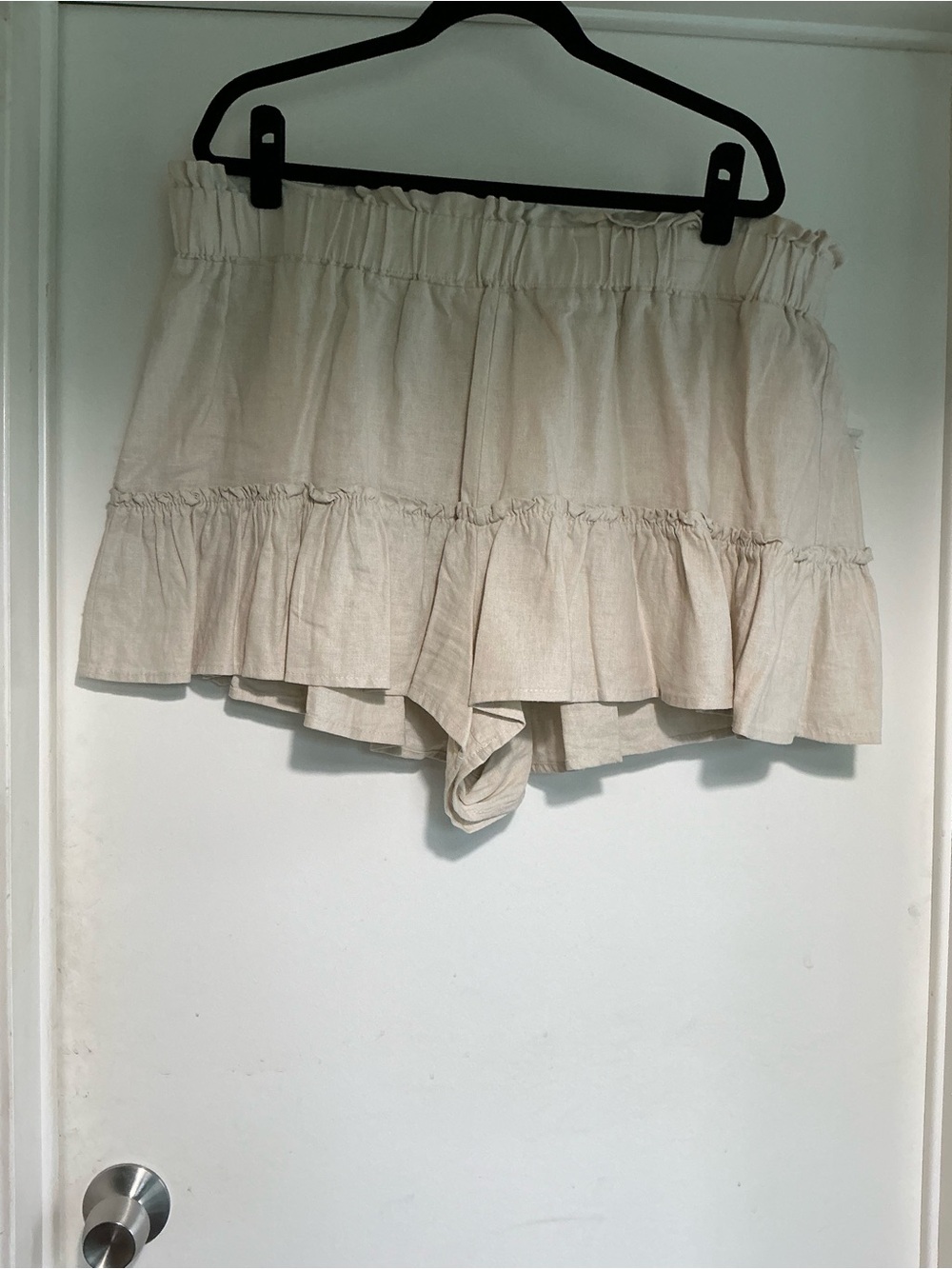 Women’s plus Sz 3X Vanilla Star Cream Ruffled Skort Shorts